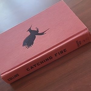 Hunger Games series Suzanne Collins hardcover Catching Fire book novel